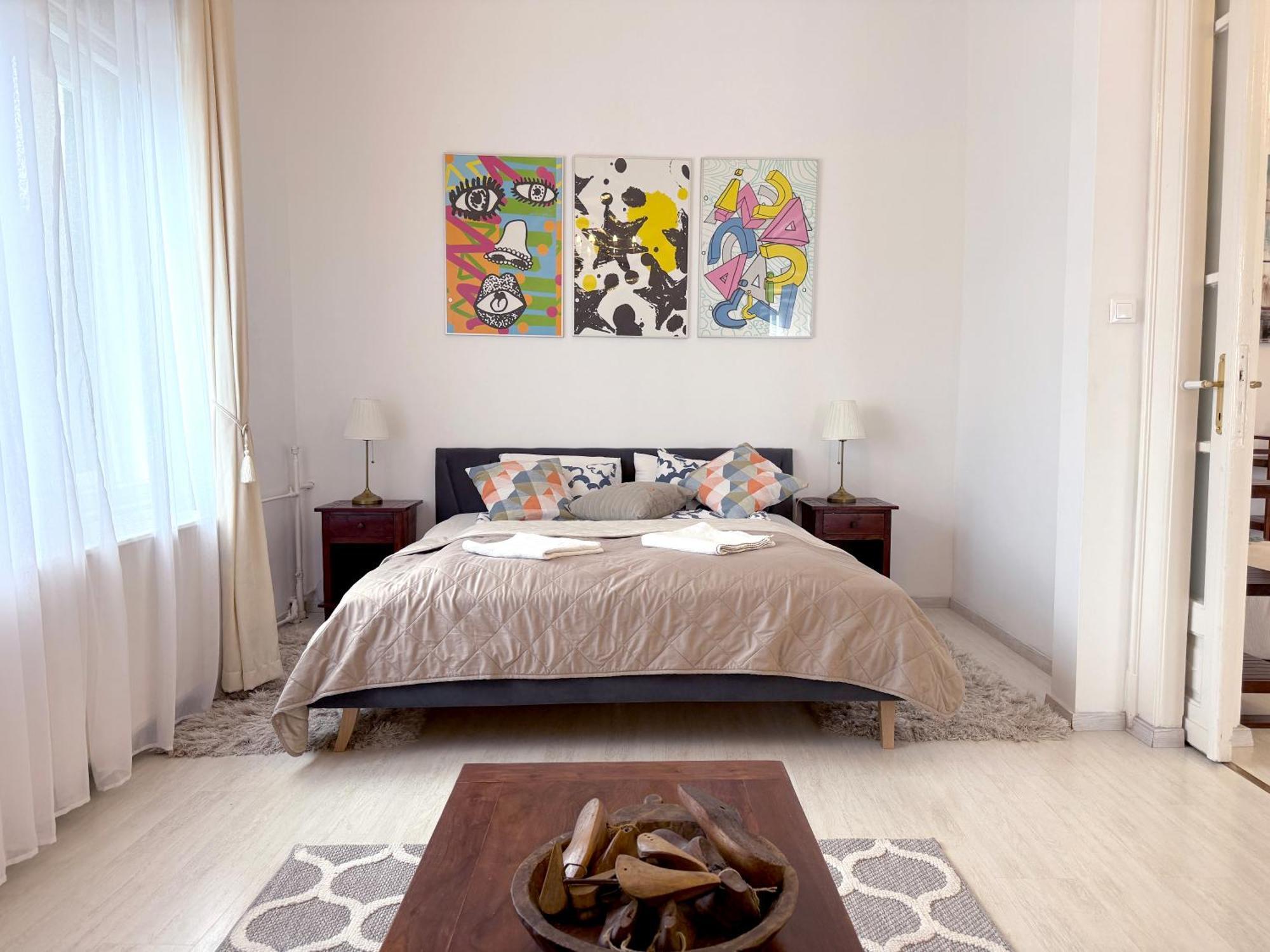 Appartement Elegant 125m2 In Center Of *