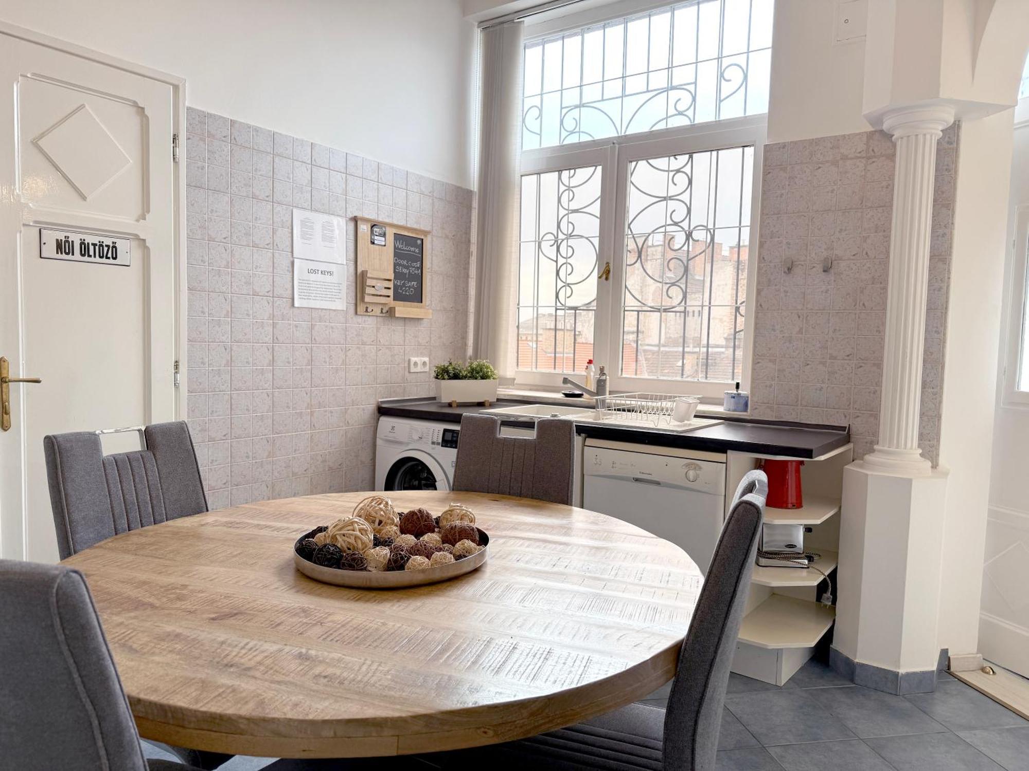 Elegant 125m2 In Center Of Appartement *
