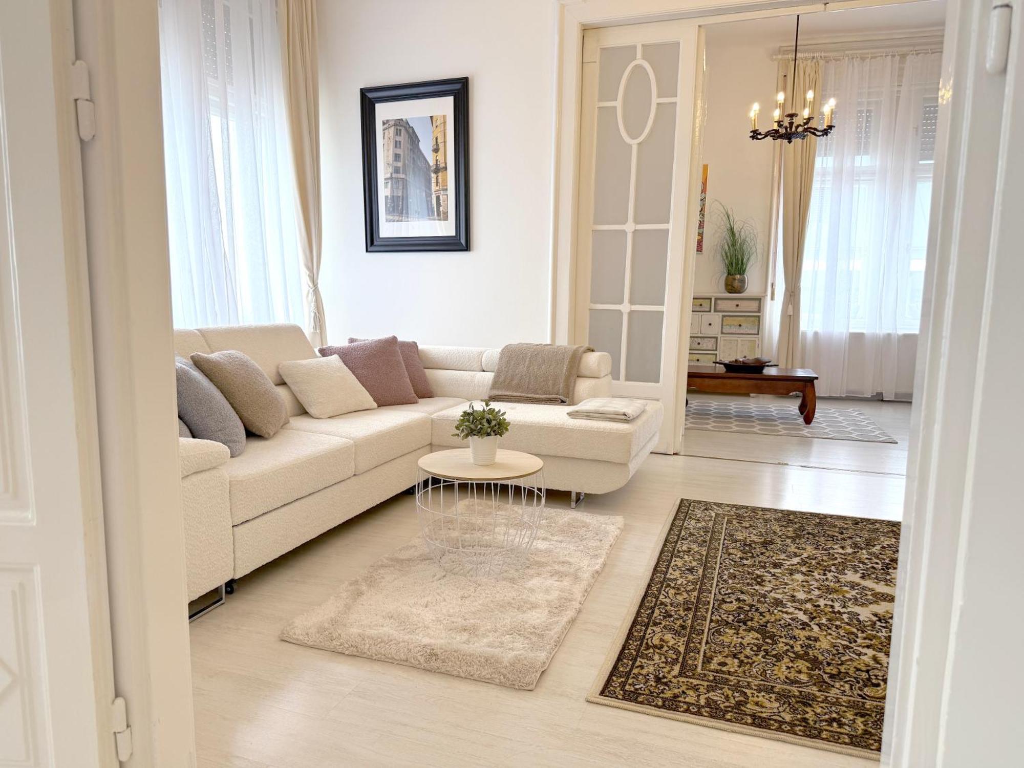 Elegant 125m2 In Center Of Appartement